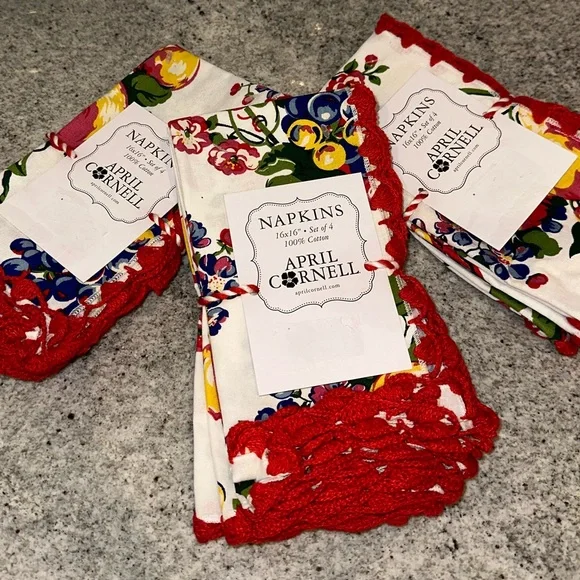 NWT April Cornell Cotton Fruit Basket with Red Crochet Trim Set of 12 Napkins - Picture 2 of 4
